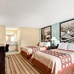 Super 8 By Wyndham Whites Creek/ Nw Area Nashville