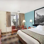 Super 8 By Wyndham Nashville Downtown