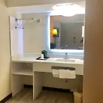 Somatel Airport Hotel Nashville