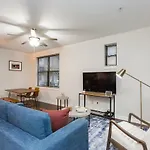 Aparthotel Mint House - Music Row