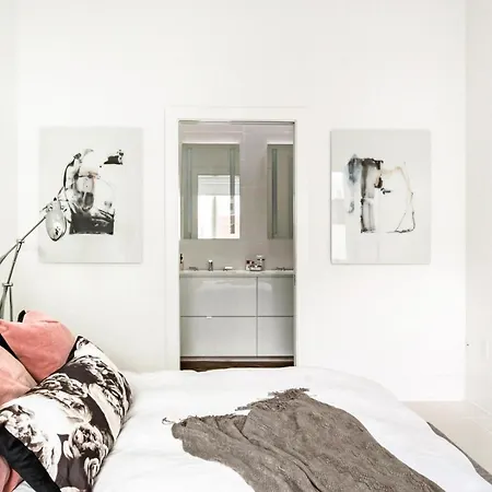 Rooftop Apartment *