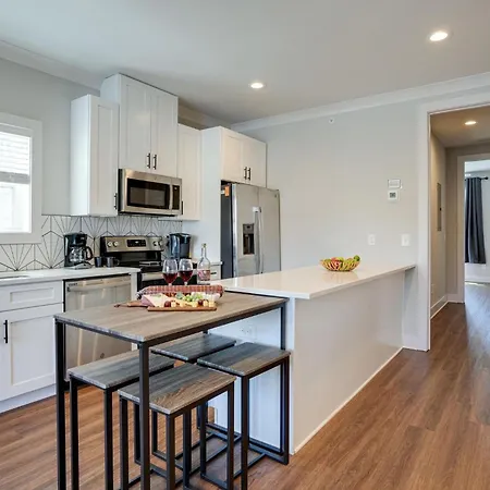 Modest Melrose - 5 Mins To Broadway - Rooftop Deck * Nashville