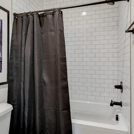 Holiday home - 5625 Lenox Ave Nashville