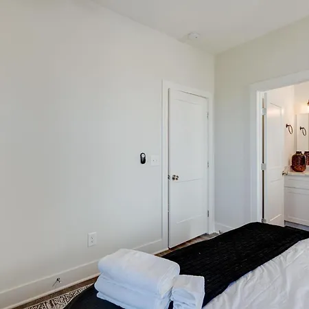 - 5625 Lenox Ave Holiday home Nashville