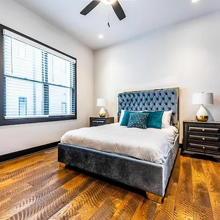 2 Designer Gulch Homes - Rooftop Hot Tub - Sleeps 24