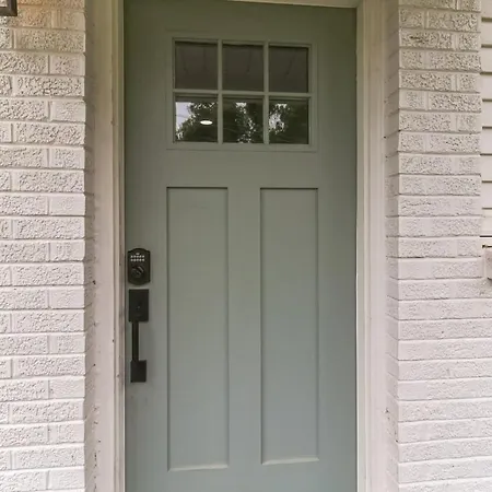 Holiday home Chic Retreat Near Airport & Downtown Nashville *