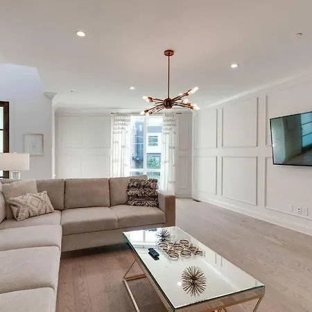 Rooftop Fun, Walk To The Gulch And 12th S Near Broadway * Nashville