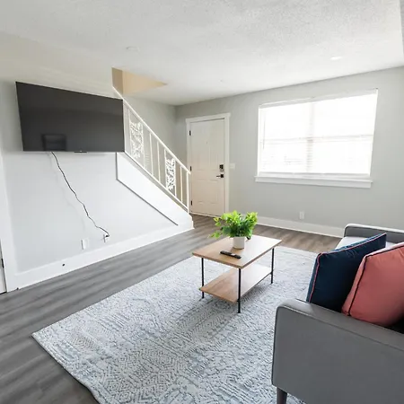 Apartment Brentwood N9 I Cozy & Comfy I 2bd I Free Parking