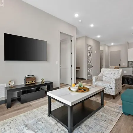 Alto 414 Apartment *