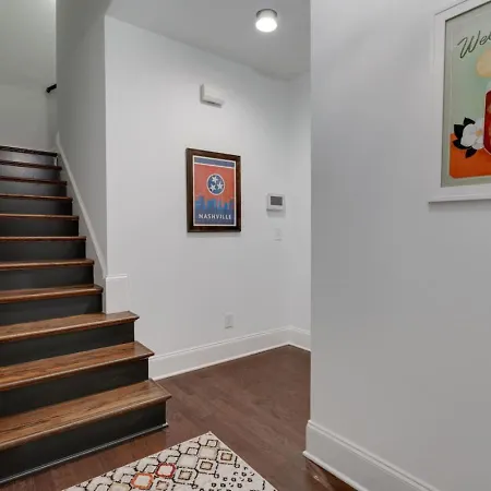 Holiday home Elegant Townhouse Near Broadway Nashville