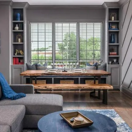 Holiday home Two Beautiful Homes - Walkable To Geodis Nashville