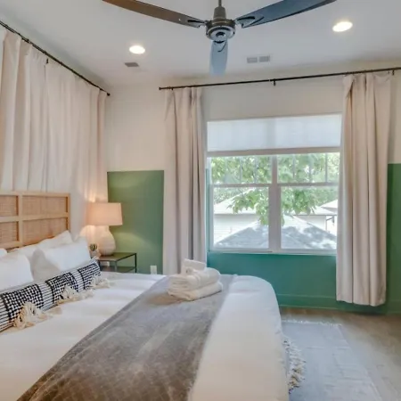 Bold Boho Beauty Three Bedroom Three And A Half Bath * Nashville