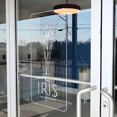 The Iris 2* Nashville
