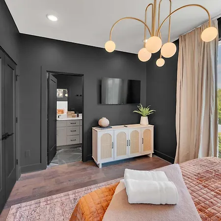 The Bootleg A Stylish Prohibition Inspired Holiday home Nashville