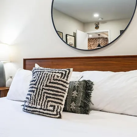 2 Bdr Riverfront Living In Downtown * Nashville