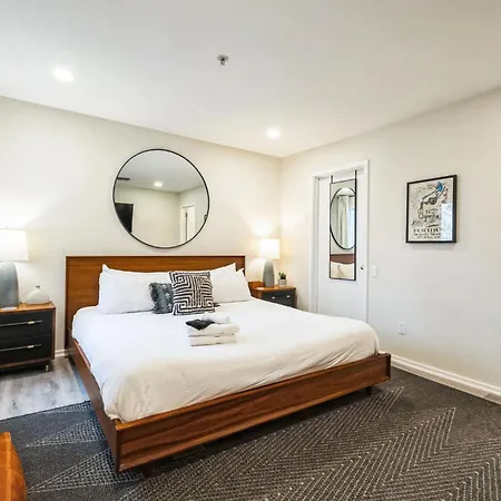 2 Bdr Riverfront Living In Downtown Nashville