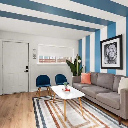 Music Row - Location - Near Downtown Apartment