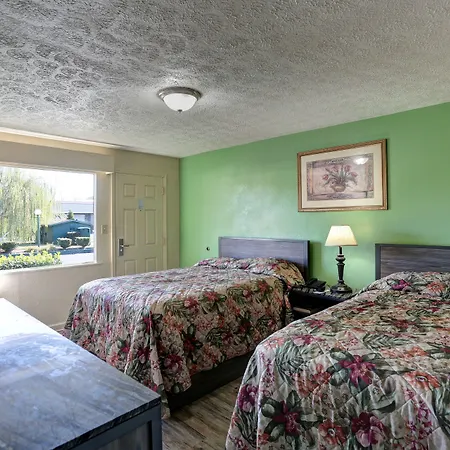 Drake Hotel 2*