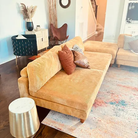 Homestay Villa-a Sanctuary Of Modern Elegance