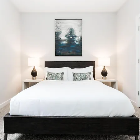 Hotel Cozysuites Music Row *