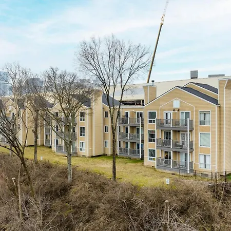 Cumberland River Views Walk To Broadway Downtown Stadium Rockin Riverfront *