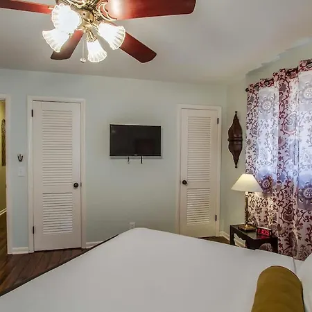 The Graycroft By Local Nashville