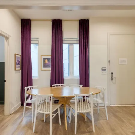 Holiday home Sleeps 44 4 Themed Lofts W Skyline Balconies Neon Backdrops Glam Kitchens—perfect For Group The Swift Retreat By Avantstay *