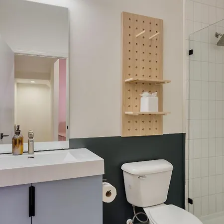 Sleeps 44 4 Themed Lofts W Skyline Balconies Neon Backdrops Glam Kitchens—perfect For Group The Swift Retreat By Avantstay