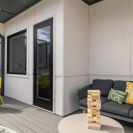 Sleeps 44 4 Themed Lofts W Skyline Balconies Neon Backdrops Glam Kitchens—perfect For Group The Swift Retreat By Avantstay *