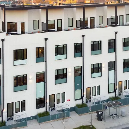 Holiday home Sleeps 44 4 Themed Lofts W Skyline Balconies Neon Backdrops Glam Kitchens—perfect For Group The Swift Retreat By Avantstay
