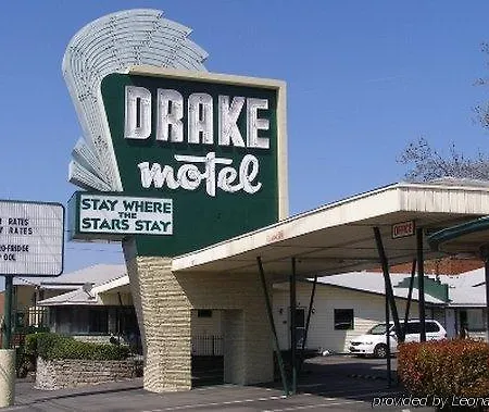 Drake 2* Nashville