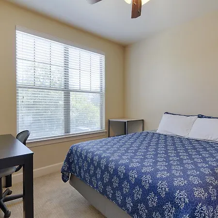 West End Village Vanderbilt Apartment Nashville