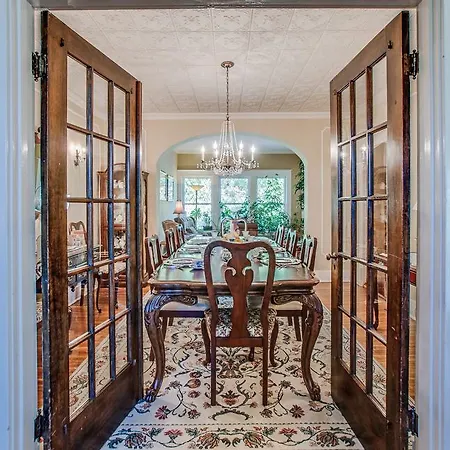 Bed & Breakfast Daisy Hill 3*