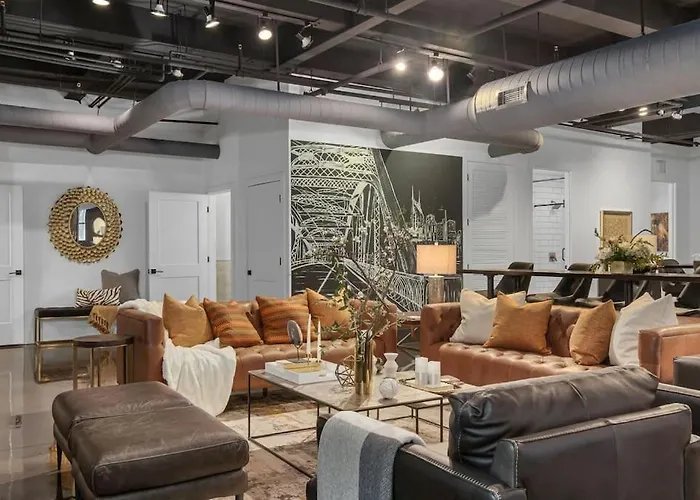 Modern Suite At The Maddox 6 Bedrooms