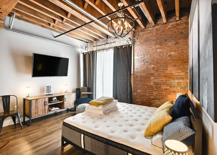 Studio With Pool Access 2 Mi To Downtown Nashville!