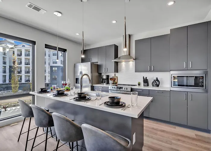 Tria - 3 Condos - Odyssey