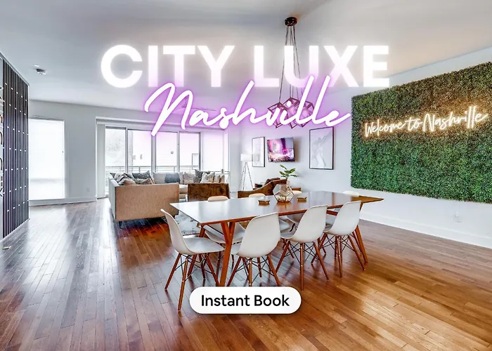 Downtown Luxury - 10 Beds & Free Parking