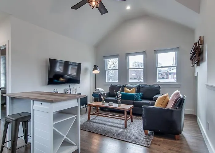 Cozy Loft - Steps To 12Th South And Belmont