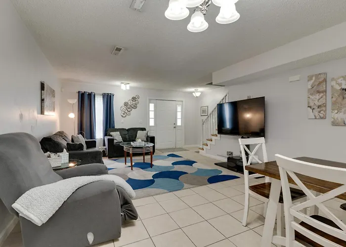 2 Bdr With Free Parking! 2M To Broadway!
