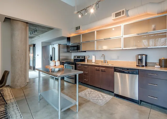 5M102 Two-Story 2Br 2Ba Work Live