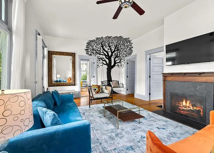 Stunning Nashville Home Close To Downtown And Bdwy