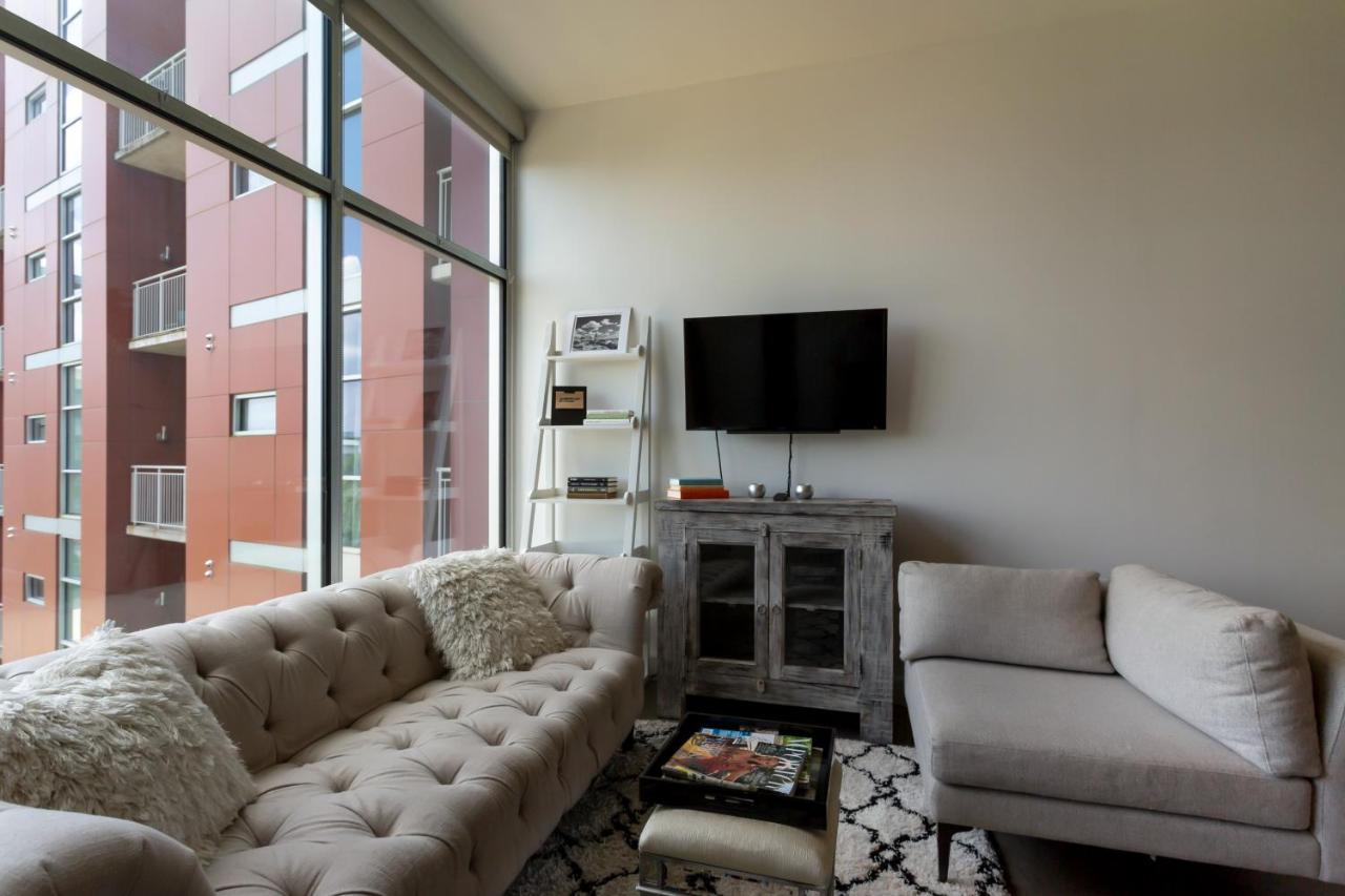 Soak Up The Opulent Feel Of A Lavish Monochrome Abode Nashville