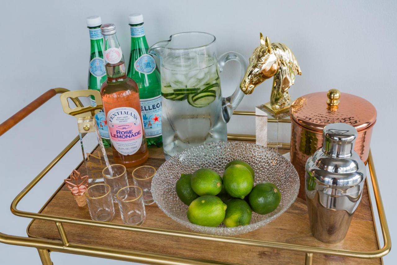 Holiday home Gaze At Sprawling Vistas Through Walls Of Windows