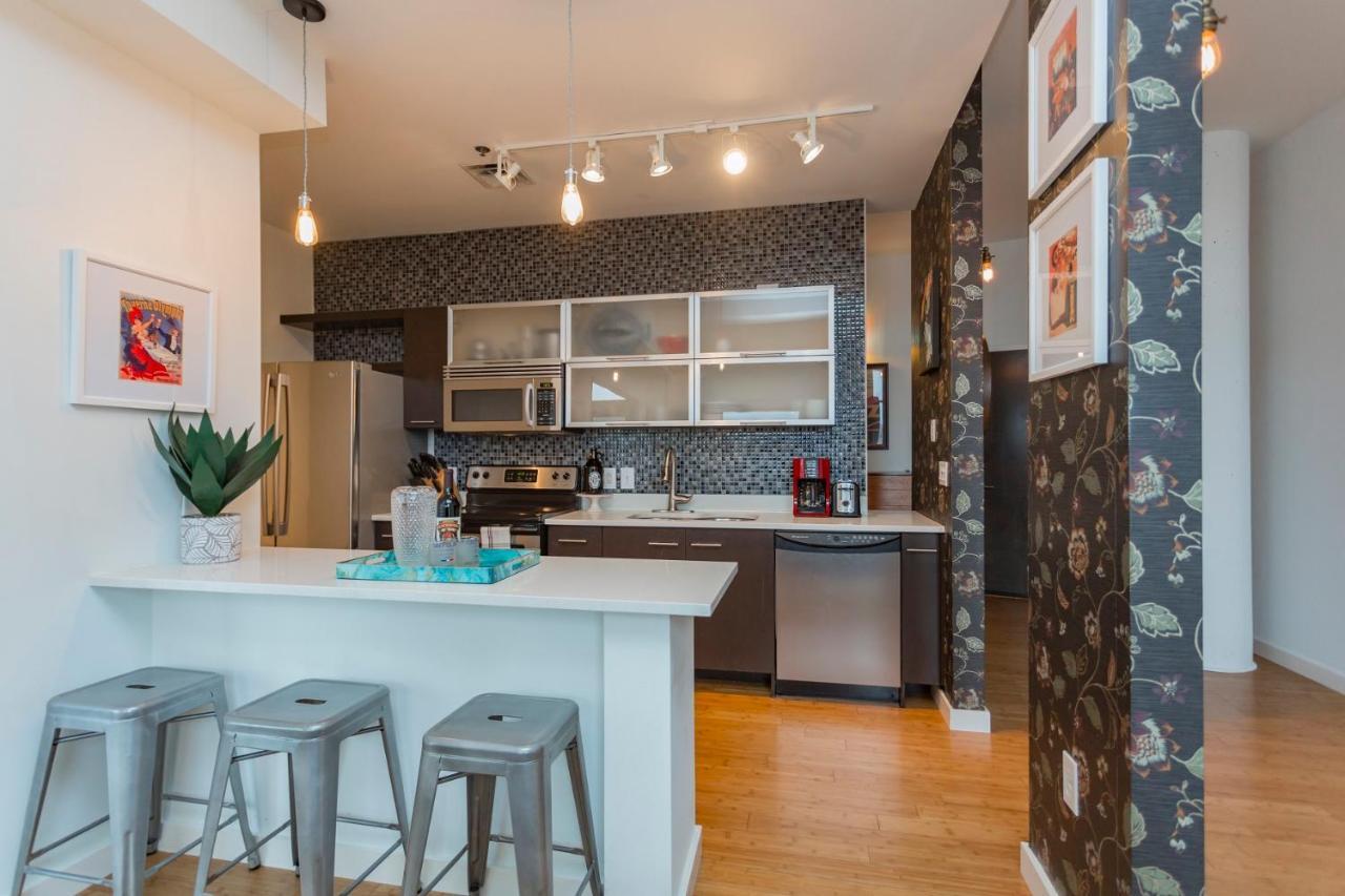 Artsy Extended Retreat Downtown Holiday home *