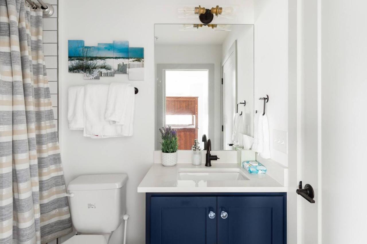 Brand New Luxury Near Downtown