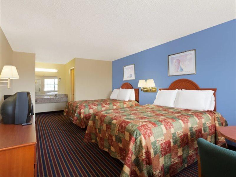 Hotel Days By Wyndham Downtown-nashville West Trinity Lane