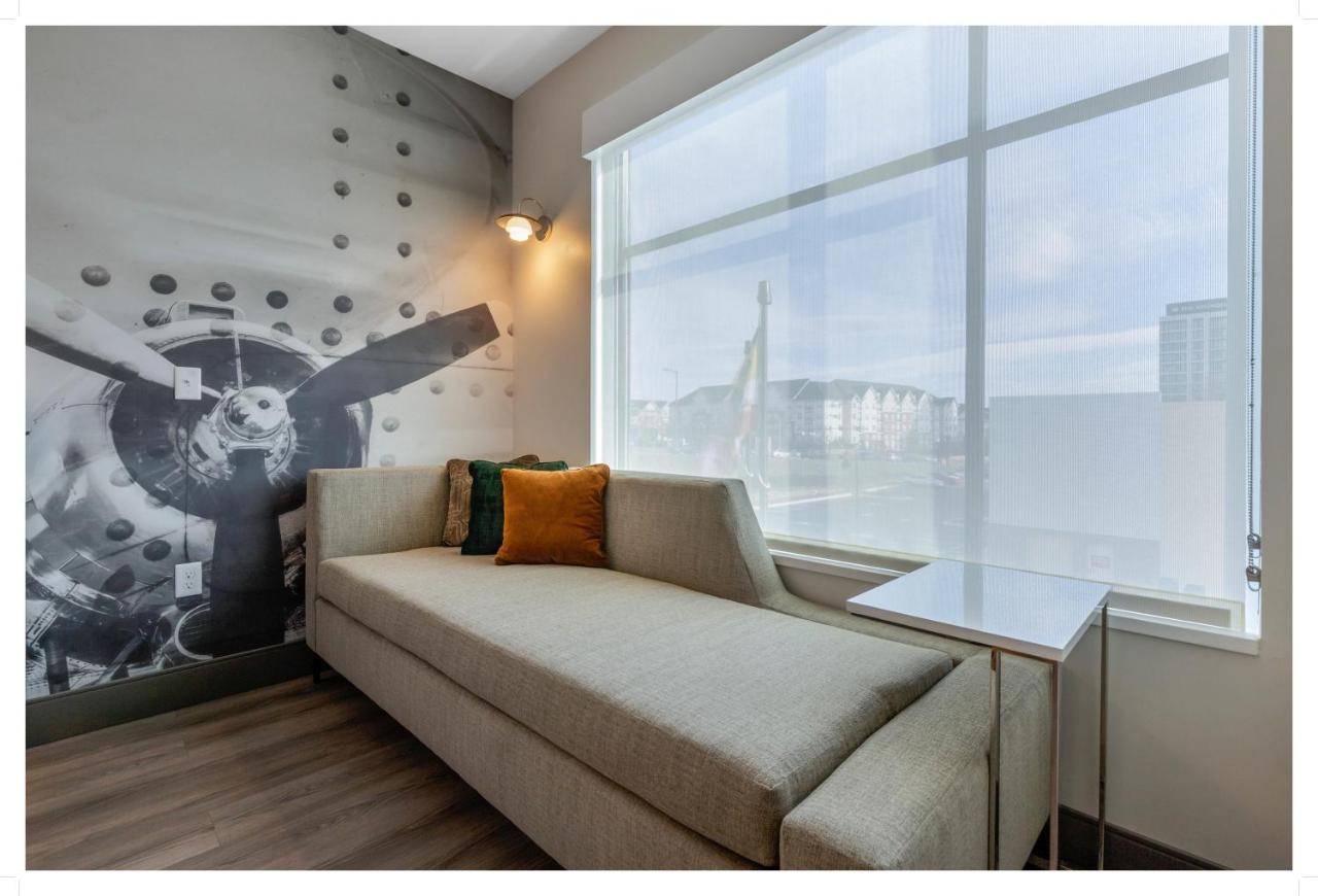 Cambria Airport Hotel