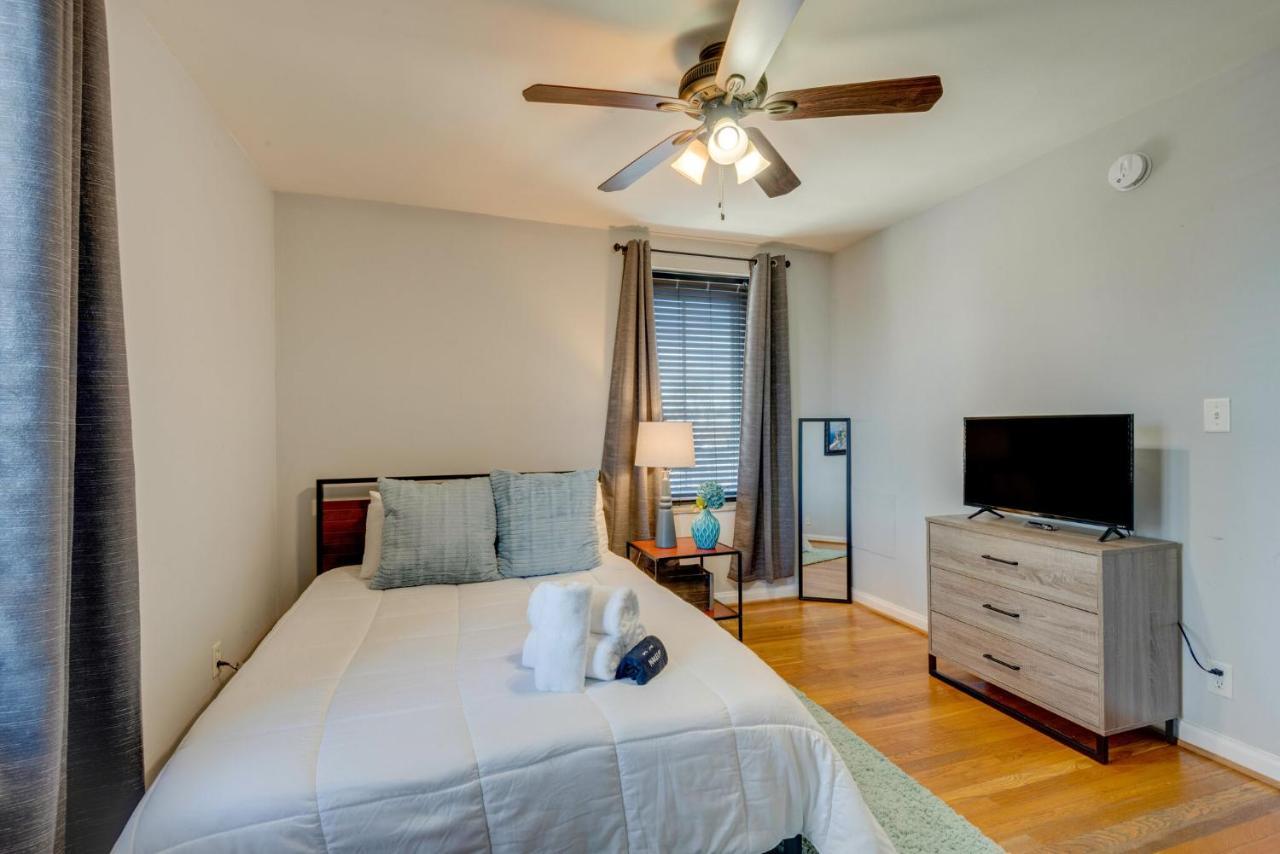 Apartment With A View -203