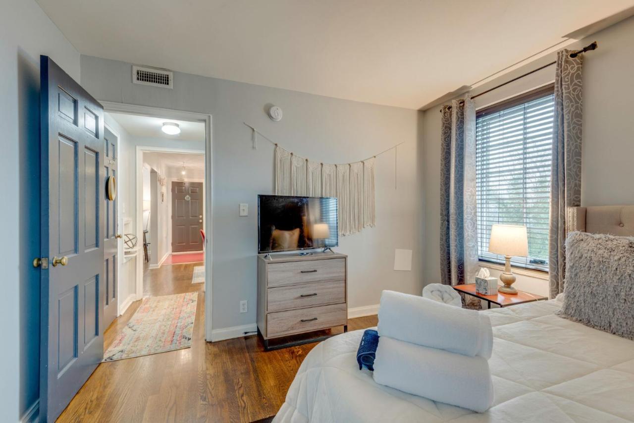 Flat Minutes From Everything -206 Apartment