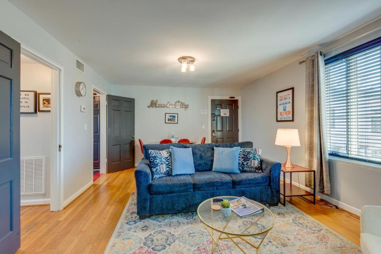 Flat Across From Vanderbilt -205 Nashville